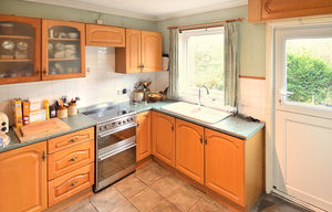 Kitchen- click for photo gallery